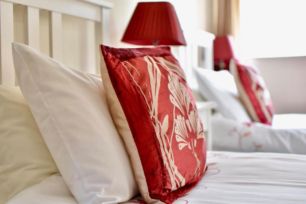 Witchingham B&B Holyhead Dış mekan fotoğraf